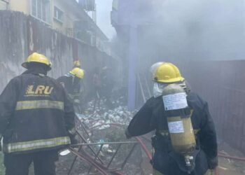 JUST IN: Fire guts Lagos govt staff quarters