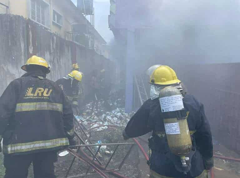 JUST IN: Fire guts Lagos govt staff quarters