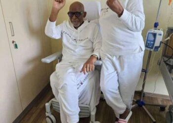 'Aketi dey kampe,' Akeredolu’s wife shares photo of husband in hospital