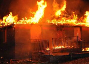 Hoodlums set house of federal lawmaker ablaze in Anambra