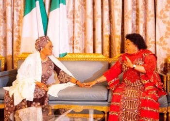 Patience Jonathan pays courtesy visit to Remi Tinubu, pledges support