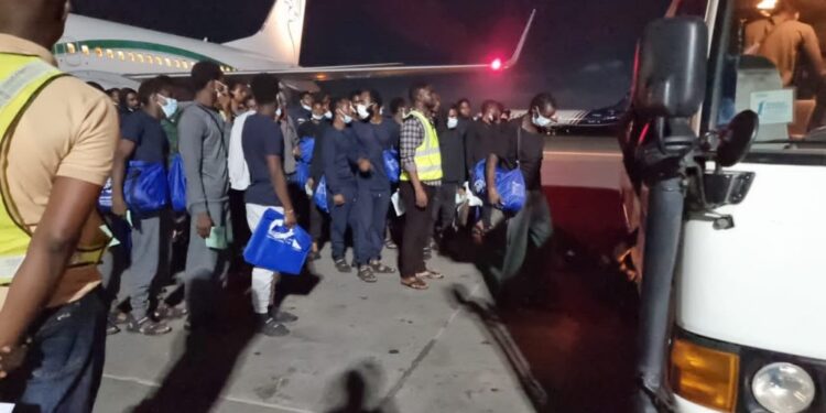 161 Stranded Nigerians Return from Lybia