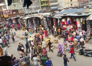 Lagos govt seals off popular Mandilas market