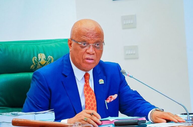 Akwa Ibom gov rewards youths with N310m for peaceful resolve