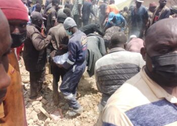 Plateau School Building Collapse: 17 dead, 40 rescued, 120 still trapped