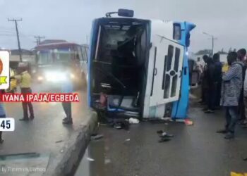 JUST IN: 10 passengers injured as BRT bus tumbles in Lagos