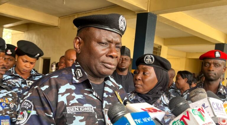 Police mourn, condemn killing of its officers by Shiites in Abuja
