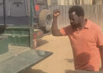 JUST IN: Dele Farotimi arrives Ekiti court amid heavy security