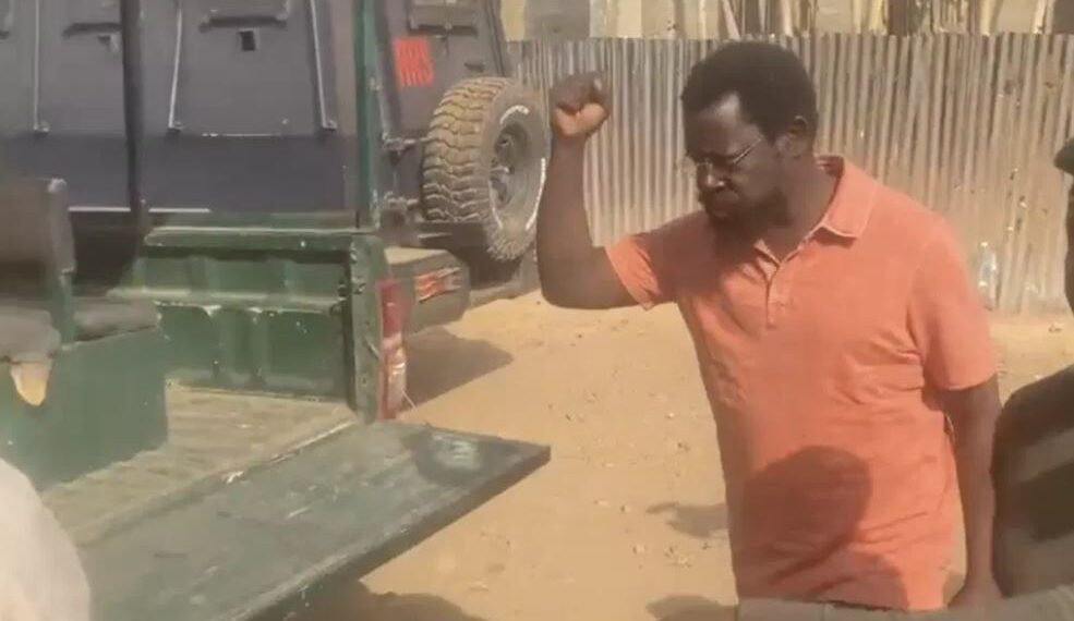 JUST IN: Dele Farotimi arrives Ekiti court amid heavy security